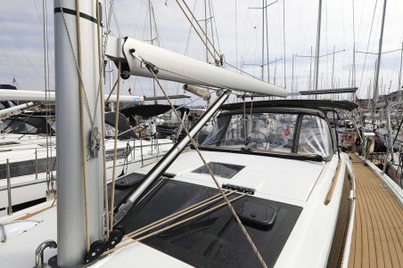 Dufour Yachts Dufour 430 Lucia 1