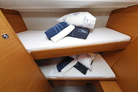 Dufour Yachts Dufour 430 Lucia 1