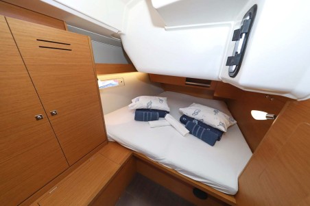 Dufour Yachts Dufour 430 Lucia 1