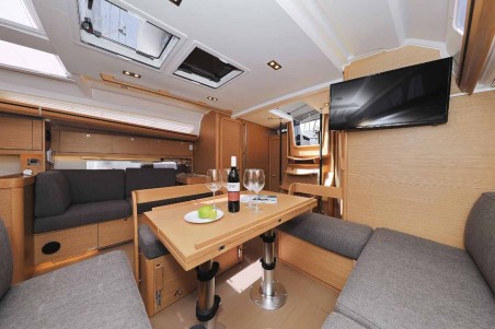 Dufour Yachts Dufour 520 GL Luna 77