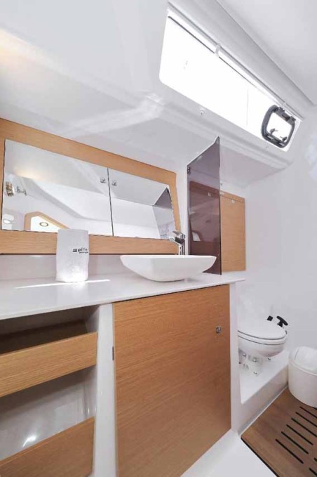 Dufour Yachts Dufour 520 GL Luna 77