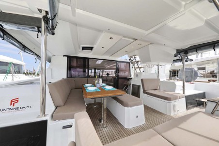 Fountaine Pajot Astrea 42 | Czarter jachtu Chorwacja | Travelboat