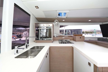 Fountaine Pajot Astrea 42 | Czarter jachtu Chorwacja | Travelboat
