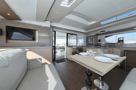 Fountaine Pajot Saona 47 Quintet | Czarter jachtu Chorwacja | Travelboat