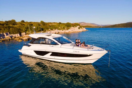 Bénéteau Gran Turismo 41 Star Trek