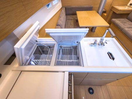 Cantiere Del Pardo (Grand Soleil) Grand Soleil 44 Performance Destiny