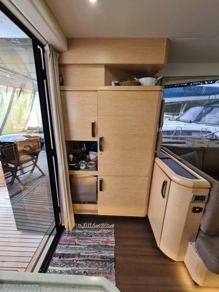 Greenline 48 Fly | Yacht Charter Slovenia | Travelboat