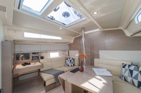 Hanse 388 | Yacht Charter Croatia | Travelboat