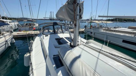 Hanse 455 | Yacht Charter Croatia | Travelboat