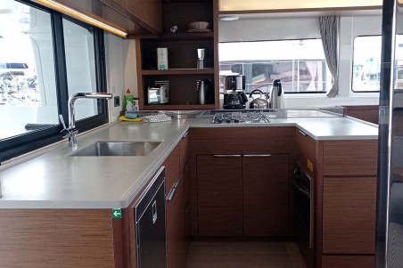 Lagoon-Bénéteau Lagoon 46 - 4 + 2 cab. Genie