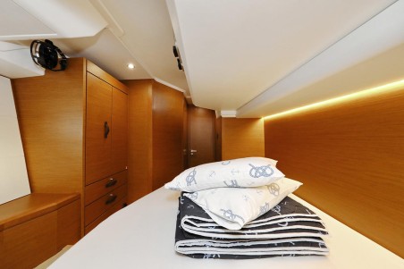 Jeanneau 54 | Yacht Charter Croatia | Travelboat
