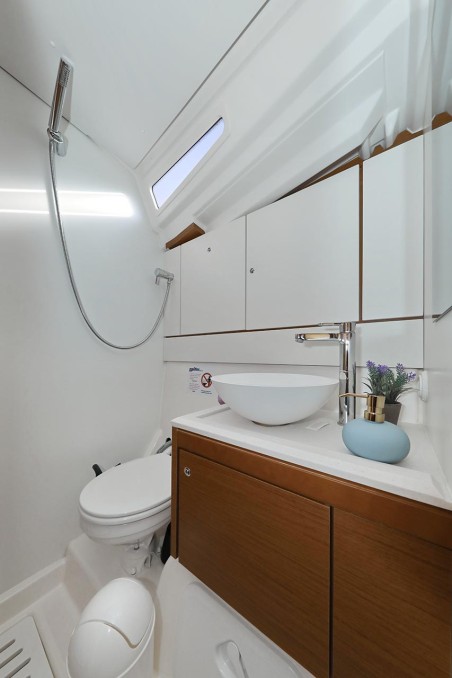 Jeanneau 54 | Yacht Charter Croatia | Travelboat