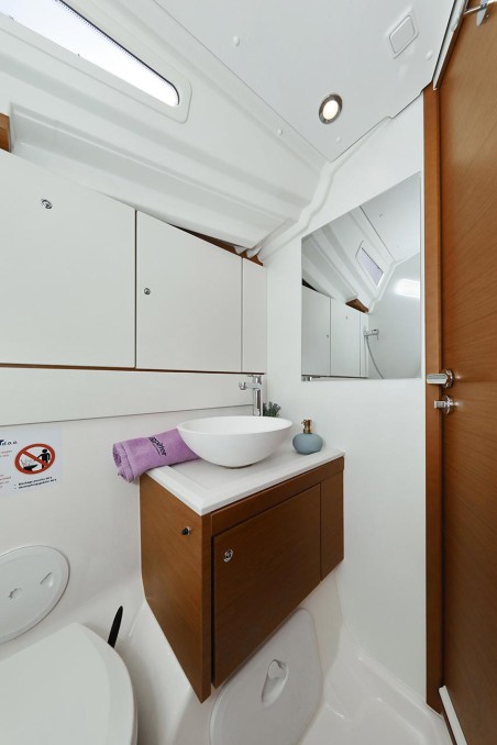 Jeanneau 54 | Yacht Charter Croatia | Travelboat