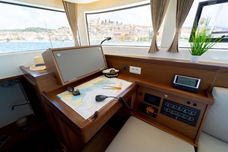Lagoon 40 - 3 + 2 cab | Yacht Charter Croatia | Travelboat