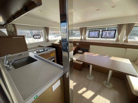 Lagoon Lagoon 40 - 4 + 1 cab. | Czarter jachtu Włochy | Travelboat