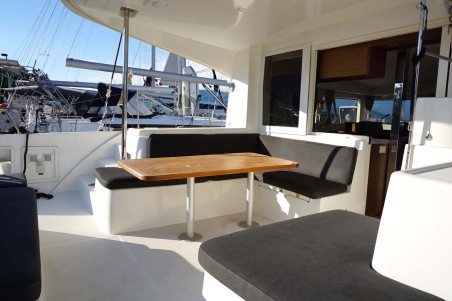 Lagoon 40 | Yacht Charter Greece | Travelboat
