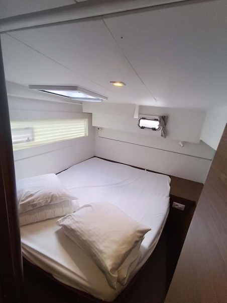Lagoon 40 | Yacht Charter Greece | Travelboat