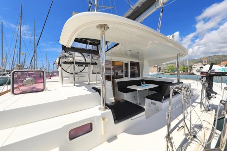 Lagoon 400 - 4 + 2 cab. | Czarter jachtu Chorwacja | Travelboat