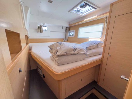 Lagoon 400 S2 | Yacht Charter Croatia | Travelboat