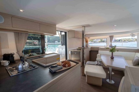 Lagoon 42 | Czarter jachtu Chorwacja | Travelboat