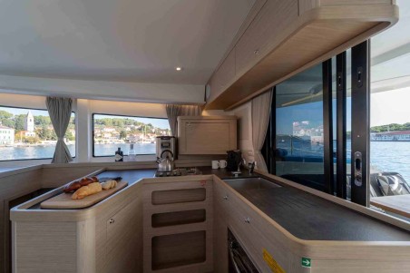 Lagoon 42 | Czarter jachtu Chorwacja | Travelboat