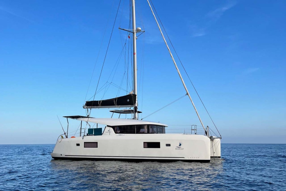 Lagoon 42 | Czarter jachtu Włochy | Travelboat