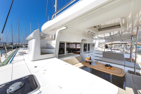 Lagoon 450 F | Czarter jachtu Grecja | Travelboat