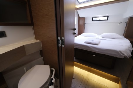 Lagoon 46 | Yacht Charter Greece | Travelboat