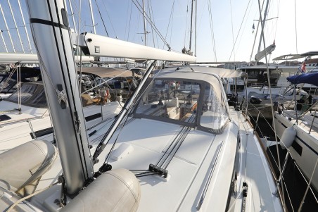 Bénéteau Oceanis 38.1 Angel07