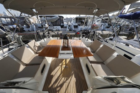 Bénéteau Oceanis 38.1 Angel07