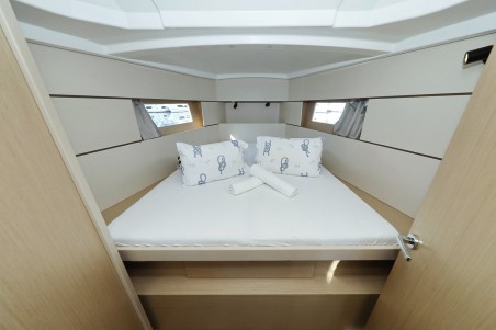 Bénéteau Oceanis 38.1 Angel07