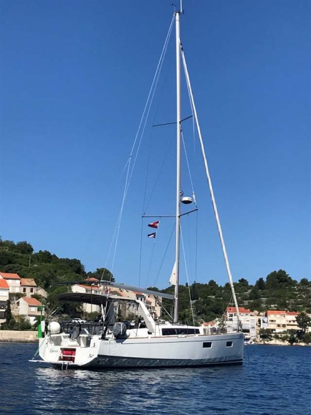 Oceanis 38.1 Eleven | Yacht Charter Croatia | Travelboat