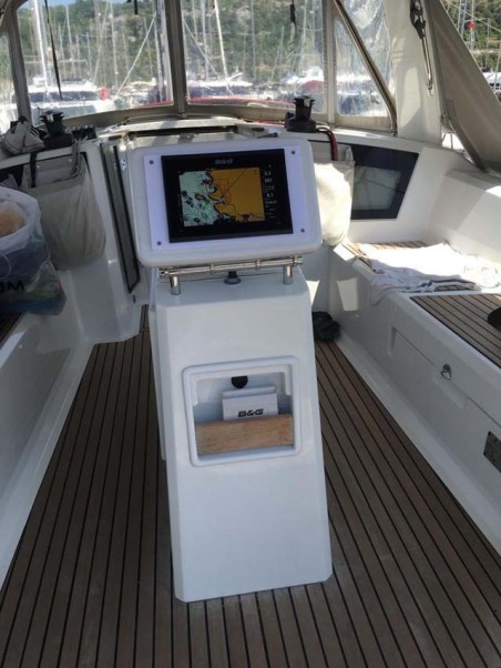 Oceanis 38.1 Eleven | Yacht Charter Croatia | Travelboat