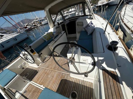 Oceanis 38.1 | Czarter jachtu Turcja | Travelboat