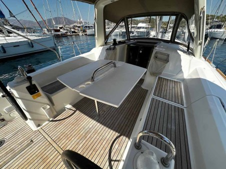 Oceanis 38.1 | Czarter jachtu Turcja | Travelboat