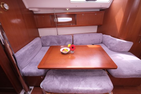 Bénéteau Oceanis 40 Nar