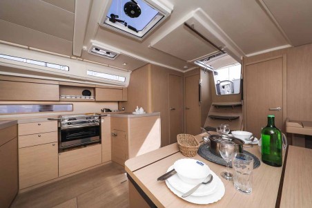 Oceanis 40.1 ELECTRIC | Yacht Charter Croatia | Travelboat
