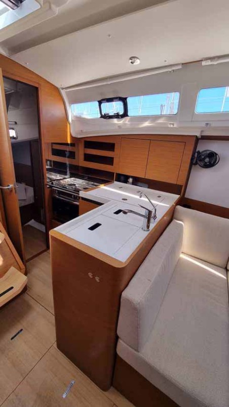Jeanneau Sun Odyssey 380 - 3 cab. Bella Mia
