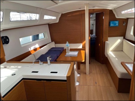 Jeanneau Sun Odyssey 380 - 3 cab. Golden eye
