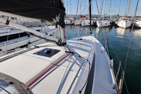 Sun Odyssey 380 Performance - 3 cab. | Yacht Charter Croatia | Travelboat
