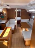Jeanneau Sun Odyssey 410 | Yacht Charter Italy | Travelboat - 6