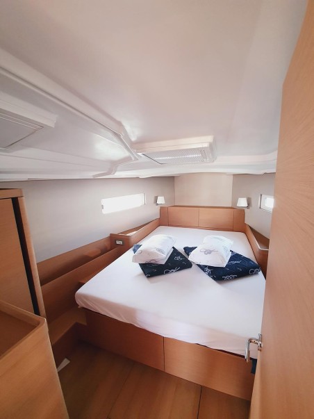 Jeanneau Sun Odyssey 410 | Czarter jachtu Chorwacja | Travelboat