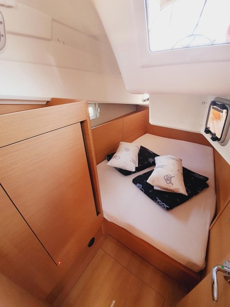 Jeanneau Sun Odyssey 410 | Czarter jachtu Chorwacja | Travelboat