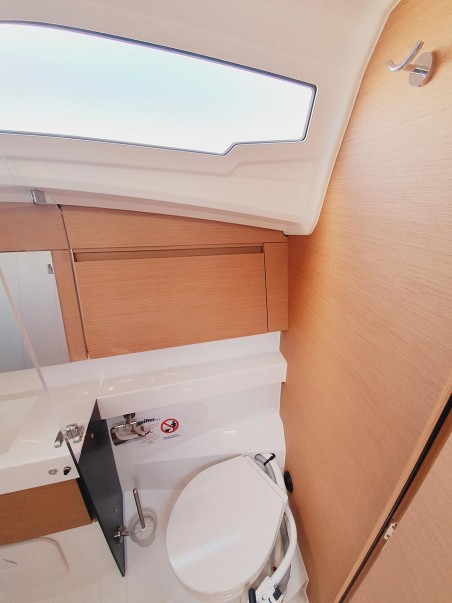 Jeanneau Sun Odyssey 410 | Czarter jachtu Chorwacja | Travelboat