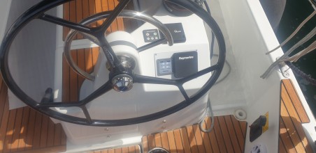 Jeanneau Sun Odyssey 410 | Yacht Charter Italy | Travelboat