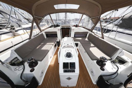 Sun Odyssey 440 - 3 cab. | Yacht Charter Croatia | Travelboat