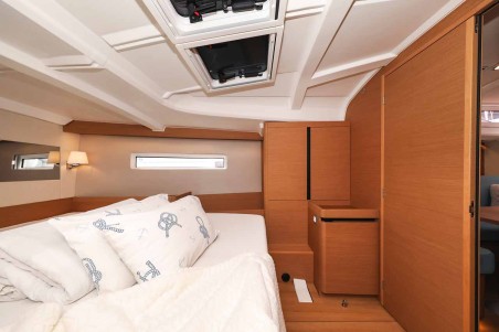 Sun Odyssey 440 - 3 cab. | Yacht Charter Croatia | Travelboat