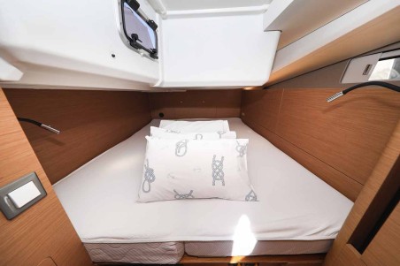 Sun Odyssey 440 - 3 cab. | Yacht Charter Croatia | Travelboat
