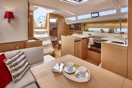 Sun Odyssey 440 - 4 cab. | Yacht Charter Italy | Travelboat