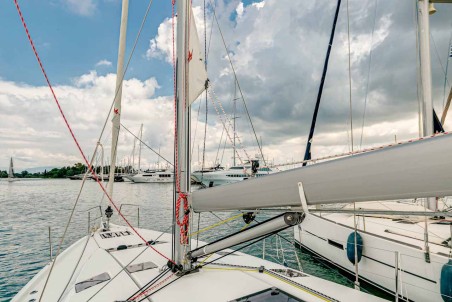 Jeanneau Sun Odyssey 490 | Yacht Charter Greece | Travelboat